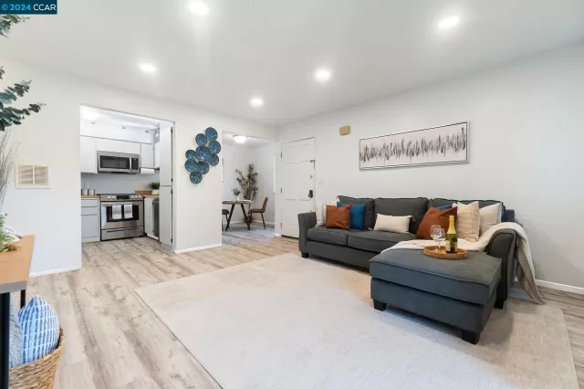 MLS: 41054976 Condo For Sale