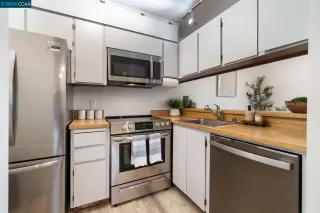 Photo #2: 41054976 Listing