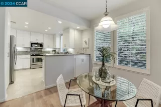 Photo #1: 41055061 Listing 