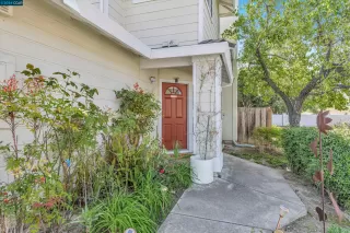 Photo #2: 41055072 Listing