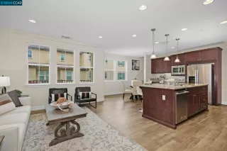 Photo #2: 41055077 Listing 