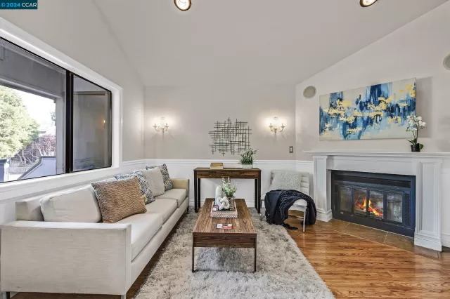 MLS: 41055104 Condo For Sale