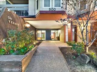 Photo #2: 41055154 Listing 