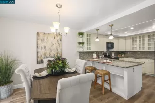 Photo #6: 41055189 Listing