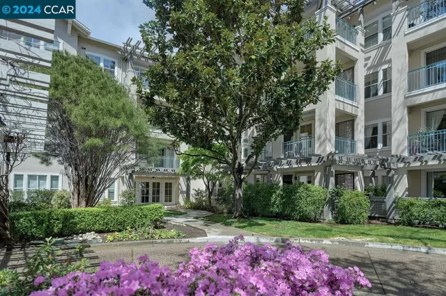 MLS: 41055291 Condo For Sale