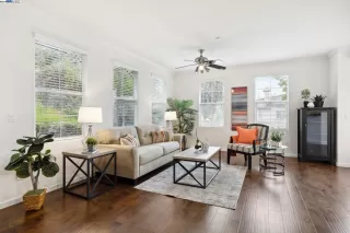 Photo #4: 41055354 Listing