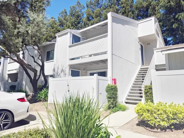 MLS: 41055394 Condo For Sale