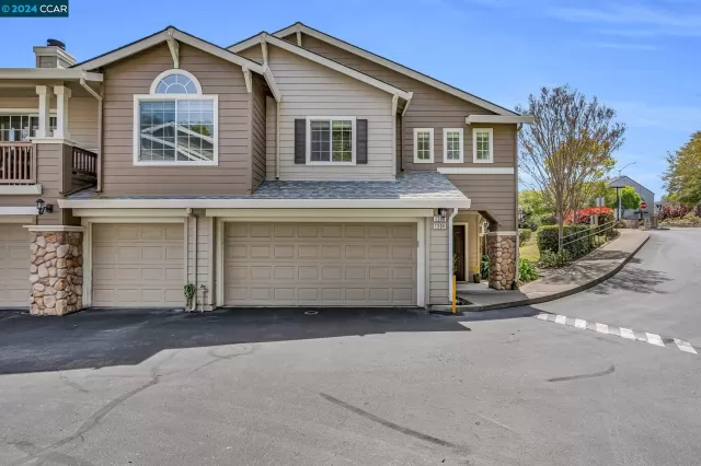 MLS: 41055424 Condo For Sale