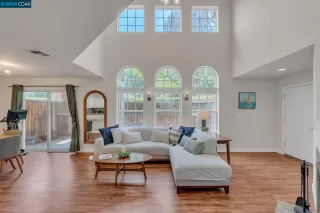 Photo #3: 41055424 Listing