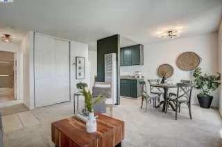 Photo #4: 41055469 Listing