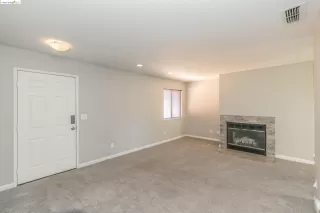 Photo #6: 41055689 Listing