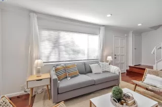 Photo #5: 41055843 Listing