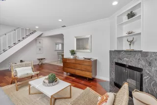 Photo #6: 41055843 Listing