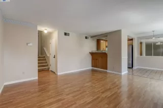 Photo #4: 41055860 Listing 