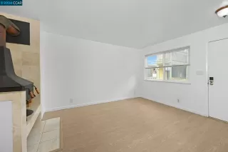 Photo #4: 41055909 Listing