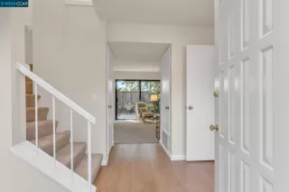 Photo #4: 41055931 Listing