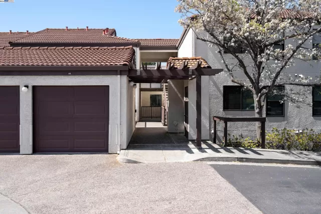 MLS: 41055935 Condo For Sale