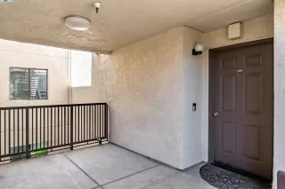 Photo #2: 41055935 Listing 