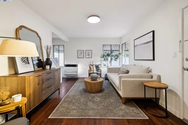 MLS: 41055961 Condo For Sale