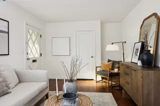 Photo #6: 41055961 Listing 