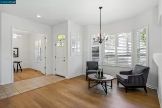 Photo #5: 41055987 Listing