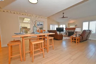 Photo #5: 41056016 Listing 