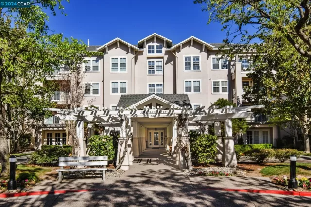 MLS: 41056020 Condo For Sale