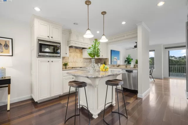 MLS: 41056090 Condo For Sale