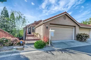 Photo #1: 41056174 Listing 