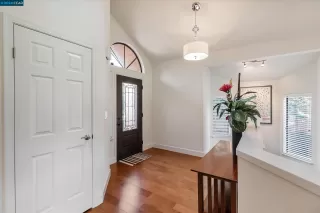 Photo #2: 41056174 Listing 