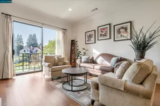 Photo #5: 41056174 Listing 