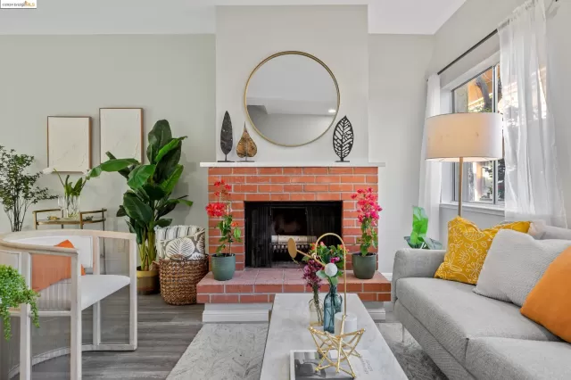 MLS: 41056184 Condo For Sale