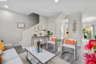 Photo #2: 41056184 Listing