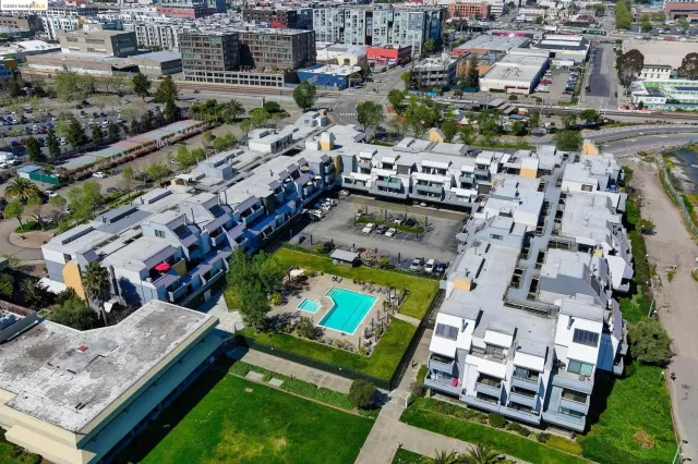 MLS: 41056291 Condo For Sale