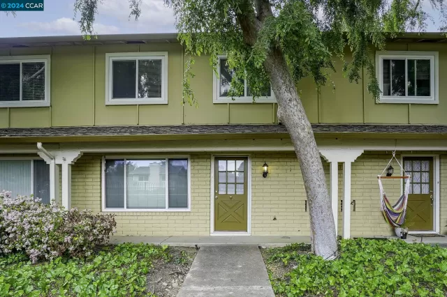 MLS: 41056311 Condo For Sale