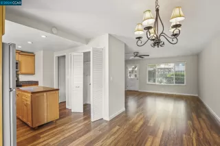 Photo #2: 41056311 Listing 