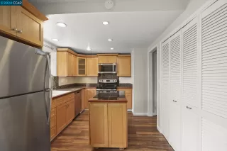 Photo #5: 41056311 Listing 