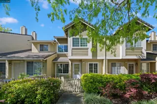 More Details about MLS # 41056371 : 7405 OXFORD CIR