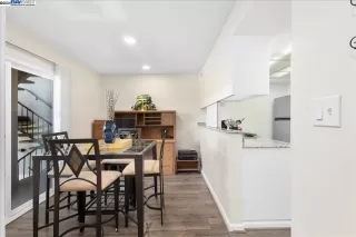 Photo #5: 41056477 Listing 