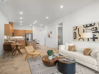 Photo #2: 41056517 Listing 