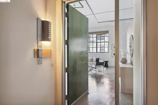 Photo #2: 41056527 Listing 