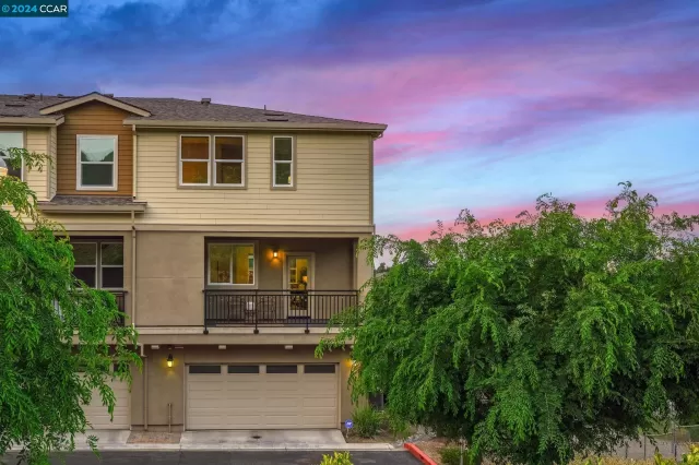 MLS: 41056568 Condo For Sale