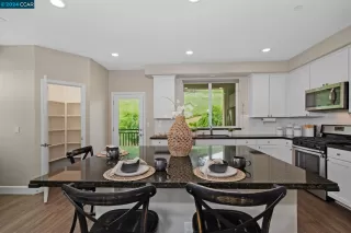 Photo #5: 41056568 Listing 