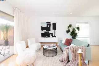 Photo #2: 41056597 Listing 