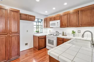 Photo #5: 41056653 Listing 