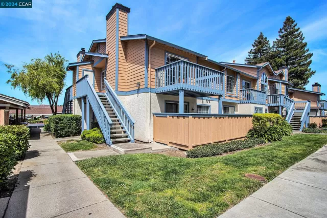 MLS: 41056698 Condo For Sale