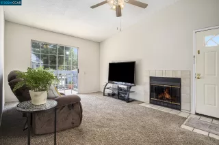 Photo #3: 41056698 Listing