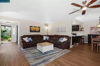 Photo #4: 41056714 Listing 