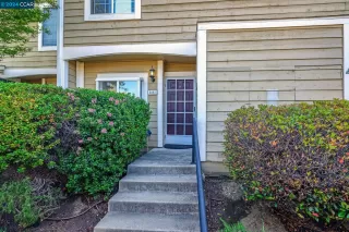 More Details about MLS # 41056719 : 5061 HILLER LN