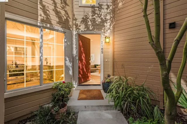 MLS: 41056757 Condo For Sale